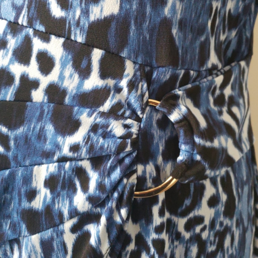 Slimming Dana Buchman Leopard Knit Dress - Picture 3 of 8